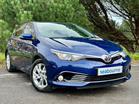 TOYOTA AURIS 1.2 VVT-i Icon CVT Euro 6 (s/s) 5dr